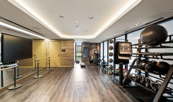 1781 N PIERCE St 501, Arlington, VA 22209