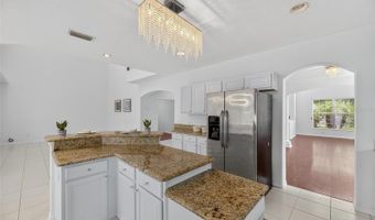 7711 NOTTINGHILL SKY Dr, Apollo Beach, FL 33572