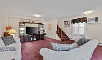 27 E 34TH St, Bayonne, NJ 07002