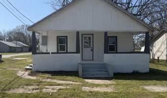 733 S Griffith Ave, Aurora, MO 65605
