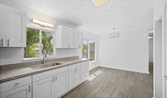 4431 IONA Rd, Hanapepe, HI 96716