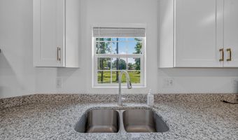 10744 Paradise Shrs, Athens, AL 35611