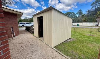 23 Apalachee St, Apalachicola, FL 32320