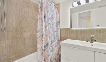 2750 NE 183rd St 504, Aventura, FL 33160