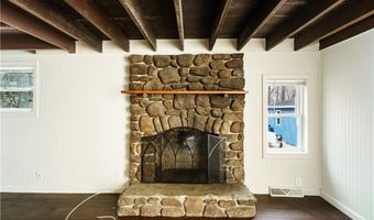 281 Richardson Rd, Coventry, RI 02816