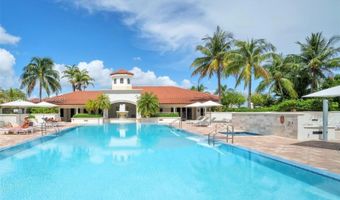 20000 E Country Club Dr 302, Aventura, FL 33180