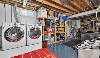 918 Claybend Dr, Ballwin, MO 63011