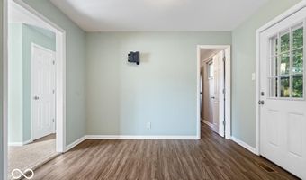 1348 W County Line Rd, Indianapolis, IN 46217