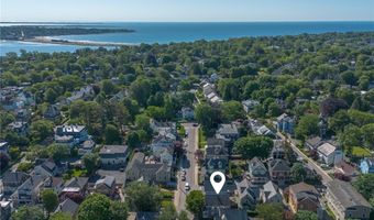 27 Mann Ave, Newport, RI 02840