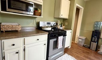 911 S 9th St, Aberdeen, SD 57401