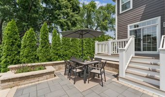 404 W Olive St, Arlington Heights, IL 60004
