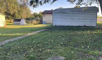 704 4th Ave E, Albia, IA 52531