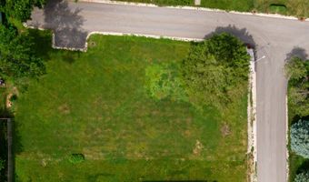 25063 W 3rd St, Antioch, IL 60002