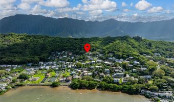 47-348 Mawaena St, Kaneohe, HI 96744