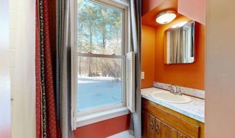 119 W Auburn Rd, Auburn, ME 04210