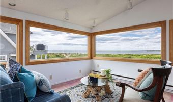 18 Beach Row, Narragansett, RI 02879