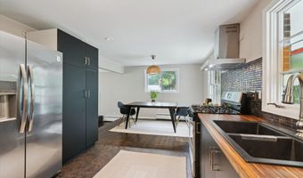 2422 Essex, Ann Arbor, MI 48104