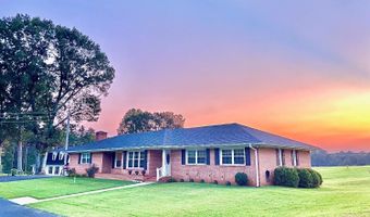 620 Woodlawn Trl, Appomattox, VA 24522