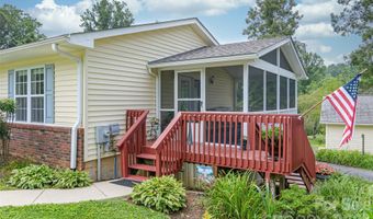352 Cedar Ln, Arden, NC 28704