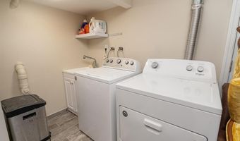 118 W 46TH St, Bayonne, NJ 07002