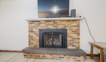 1820 W GLENDALE Ave, Appleton, WI 54914