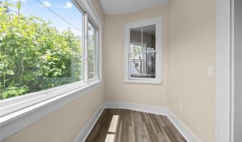 62 Fenner Ave, East Providence, RI 02915