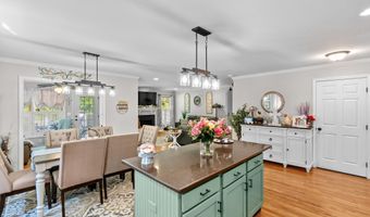 26 Mystique Ln 26, Cromwell, CT 06416