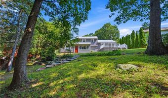 33 Shirley Dr, Cumberland, RI 02864