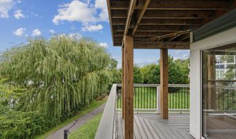 20590 CORNSTALK Ter 202, Ashburn, VA 20147