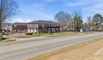 2304 SE Jayel Ter 2, Bentonville, AR 72712