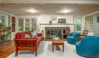 2 Cherry Ln, Bristol, RI 02809