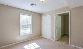 45 1 Stonington Ln, Amherst, NY 14068