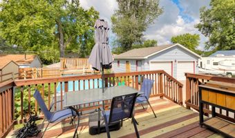 2614 E 38th Ct, Des Moines, IA 50317