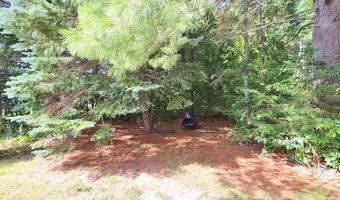 16 Hempstead Ave, Bangor, ME 04401