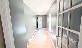 313 State St 2, Albany, NY 12210