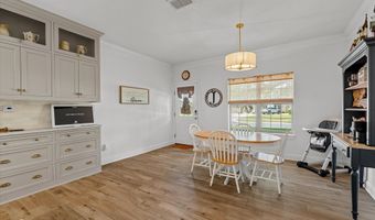 200 Colonel Burt Dr, Benton, LA 71006