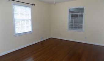 138 S ABINGDON St, Arlington, VA 22204