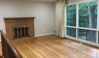 668 S ILLINOIS St, Arlington, VA 22204