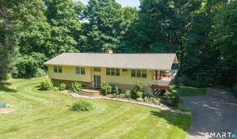 3 Birchcrest Dr, Danbury, CT 06811