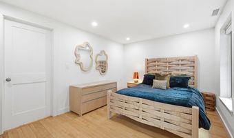 100 Main Street 2, Boston, MA 02129
