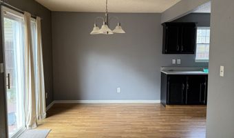 8152 Maple Stream Ln, Indianapolis, IN 46217