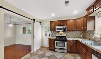 632 ADAMS St NE, Albuquerque, NM 87110