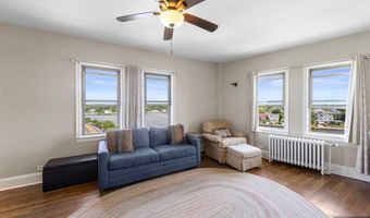 400 Deal Lake Dr 7H, Asbury Park, NJ 07712