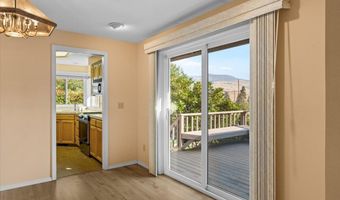 912 Cypress Point Loop, Ashland, OR 97520