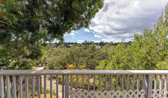 2557 Live Oak Park Rd, Fallbrook, CA 92028