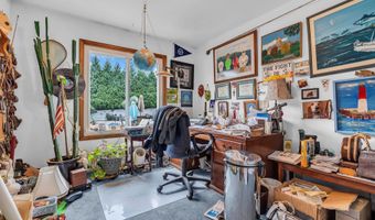 8 Laurel Ln, Bayville, NJ 08721