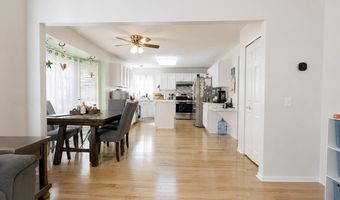 4953 S Ridgeside Cir, Ann Arbor, MI 48105
