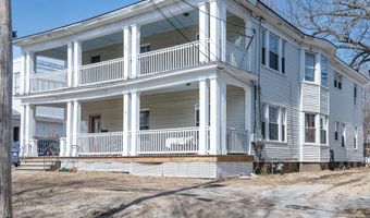 31 Drummond St, Auburn, ME 04210