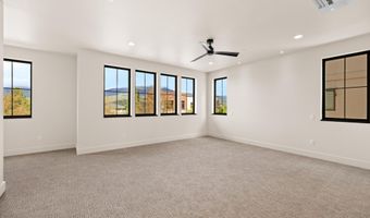 138 Clear Creek Dr, Ashland, OR 97520