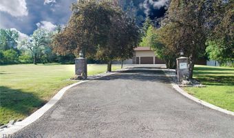 8472 Wagon Boss Rd, Bozeman, MT 59715